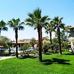 Gorkem & Oda ve Kahvaltı Ölüdeniz